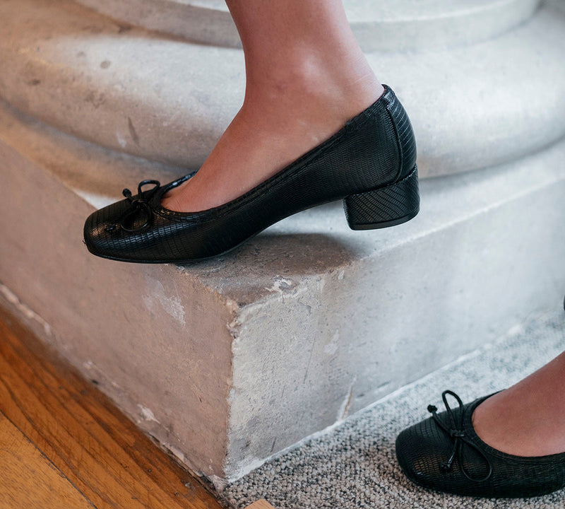 Lady Square Toe - Black Croc - Block Heel
