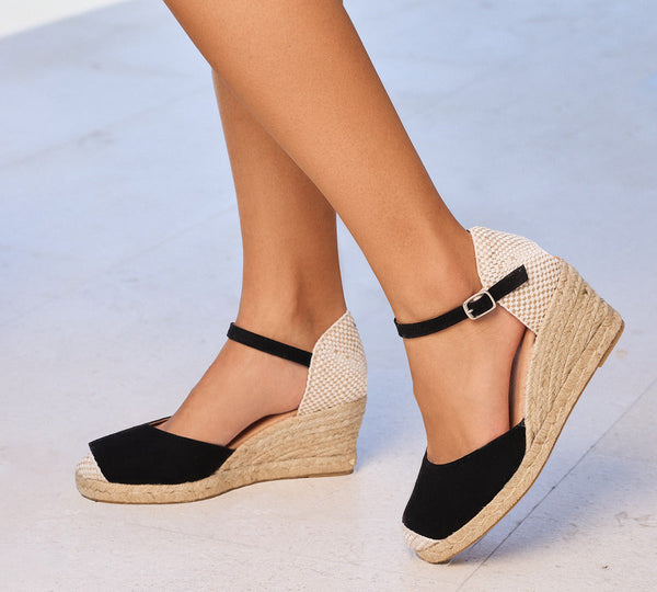 Jimena Black Medium Wedge Strap